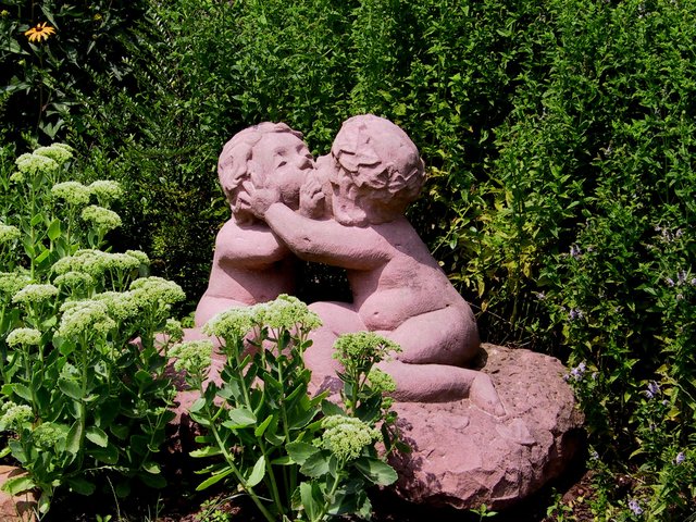 Liebe ist...……...nicht Loslassen, das ewige Liebespaar gefunden in der Gartenschau Kaiserslautern