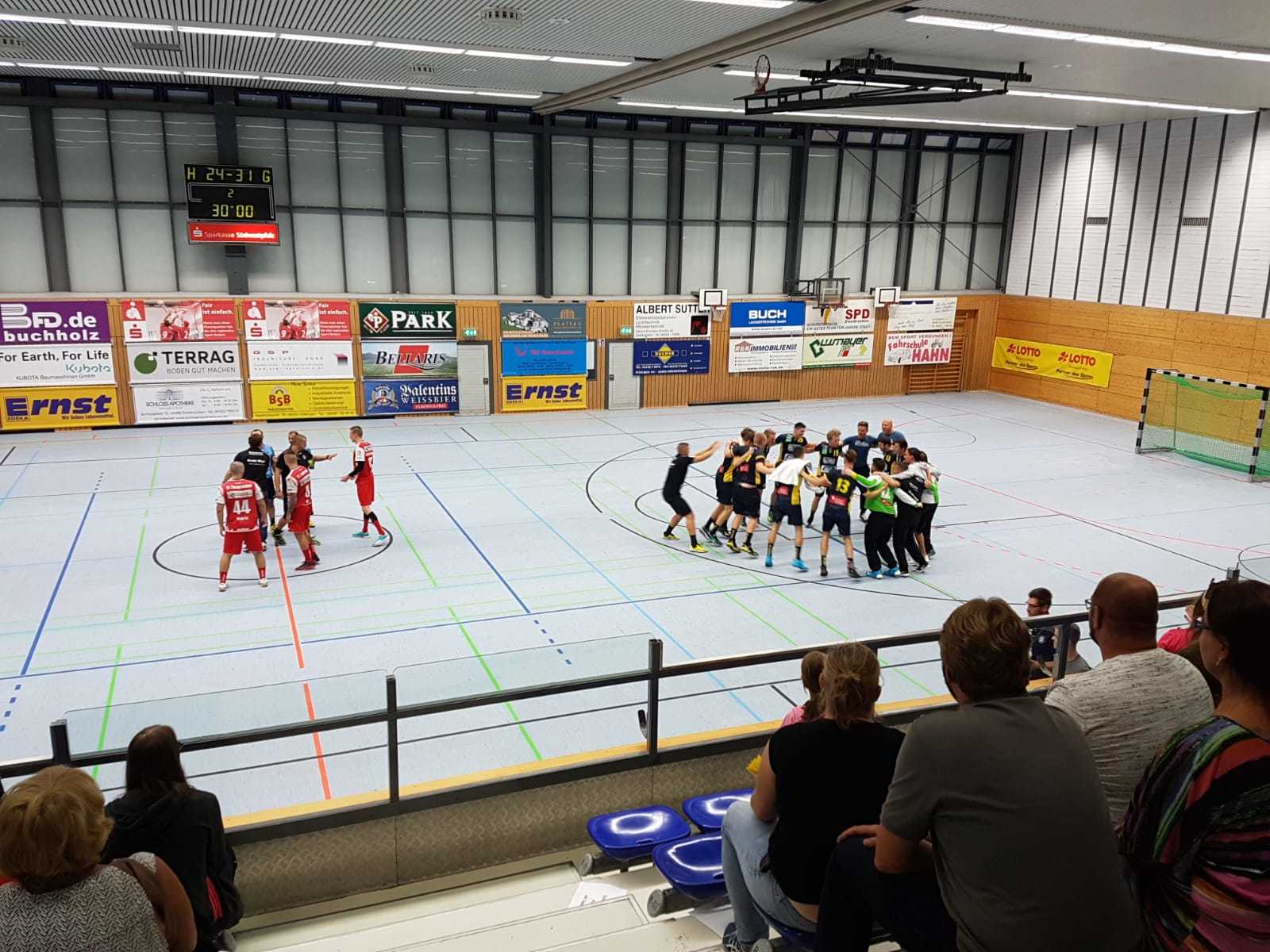 Löwen-Jubel nach dem Auftaktsieg am Freitagabend in Zweibrücken