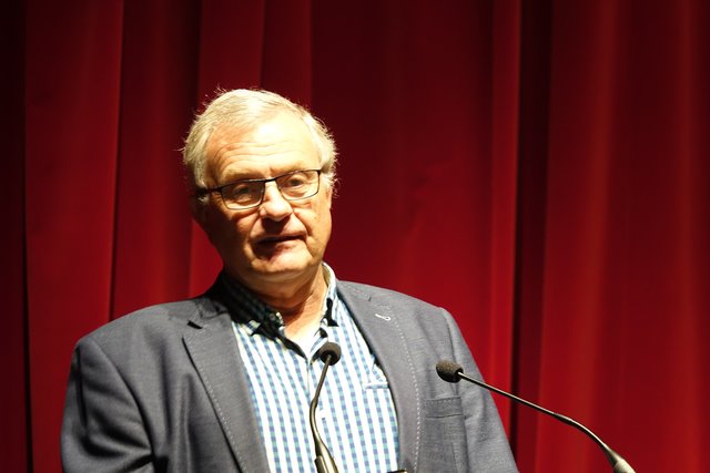 Bezirkstagsvorsitzender Theo Wieder | Foto: Petra Rödler