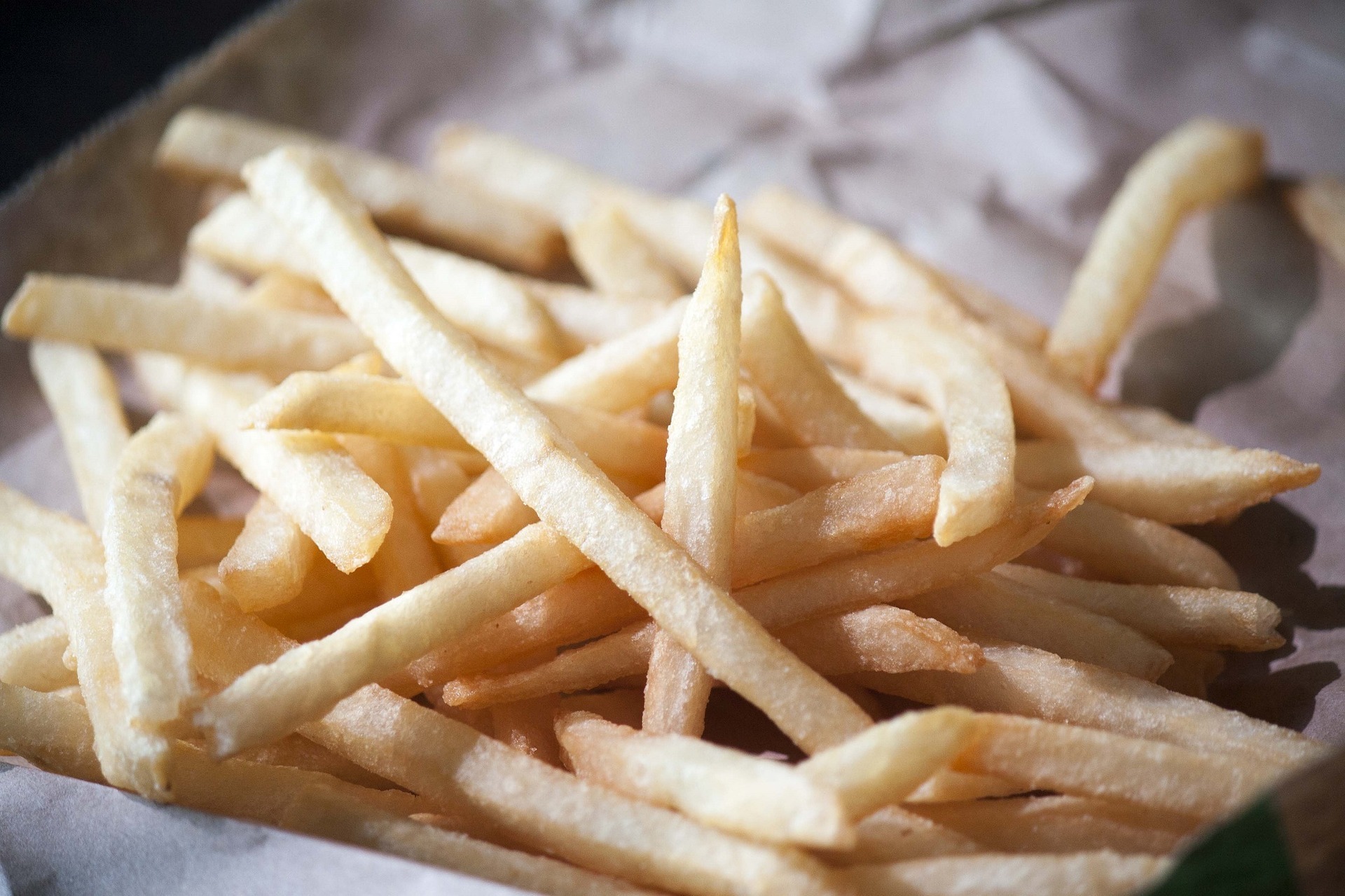 Pommes: Mit Blick auf die Gesundheit heißt es "vergolden statt verkohlen“