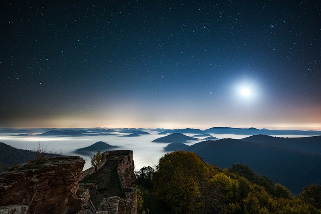 Weglenburg bei Nacht | Foto: Dirk Schatz