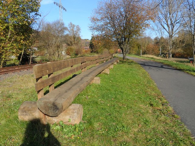 Die lange Bank von St.Julian (Kreis Kusel) im November | Foto: Sabine Müller