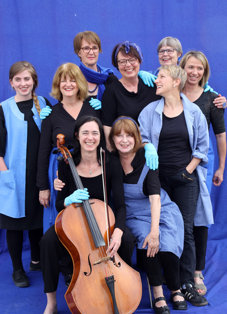 An drei Tagen im September kommen die „Funny Girls“ in die Landauer Stadtbibliothek.