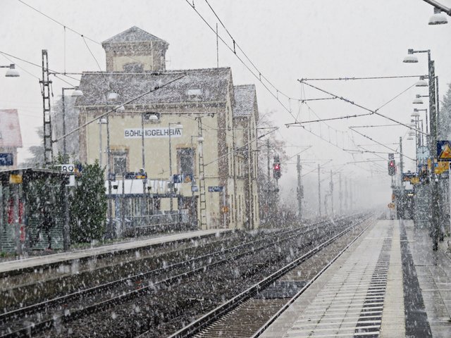 Erster Schnee am Böhl-Iggelheimer Bahnhof | Foto: Brigitte Melder
