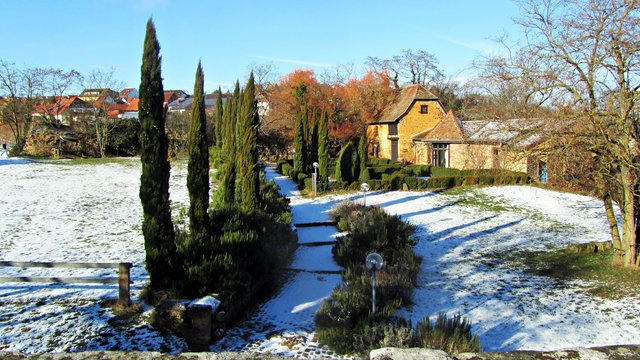 Vor der Burg Neuleiningen | Foto: Brigitte Melder