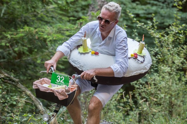 Geburtstagstorte??? | Foto: Roland Kohls