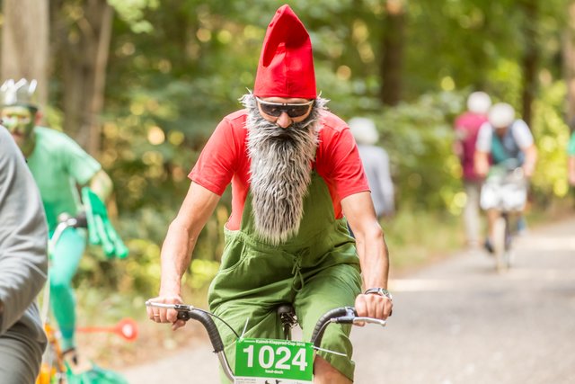 Zwerg... | Foto: Roland Kohls