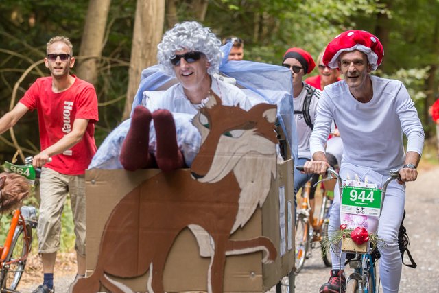 Wolf in Großmutters Bett. | Foto: Roland Kohls
