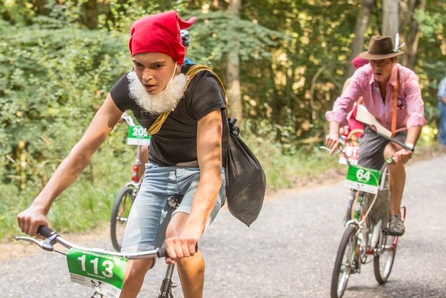 Rotkäppchen oder Zwerg? | Foto: Roland Kohls