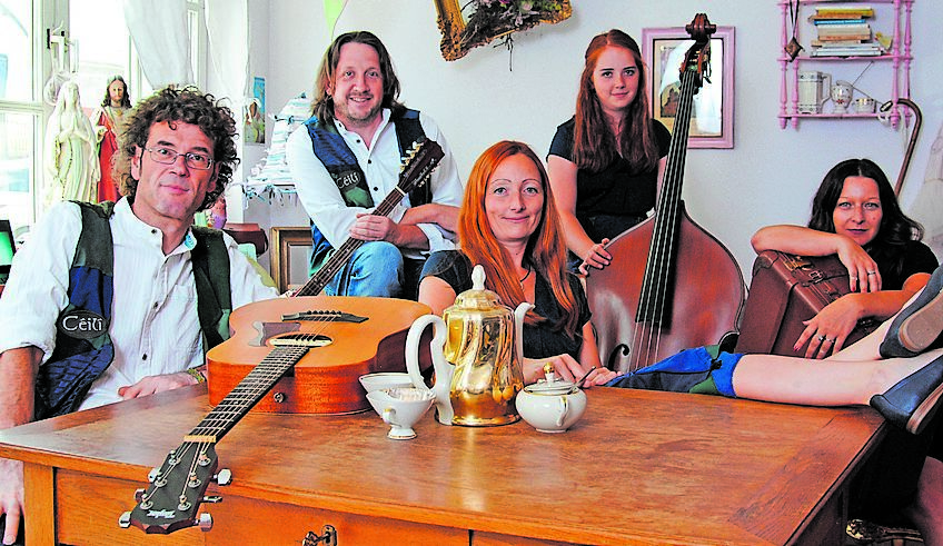 Die Irish Folk Formation „Céilí“ ist am 8. September im Bürgerhaus Maikammer zu hören. ps
