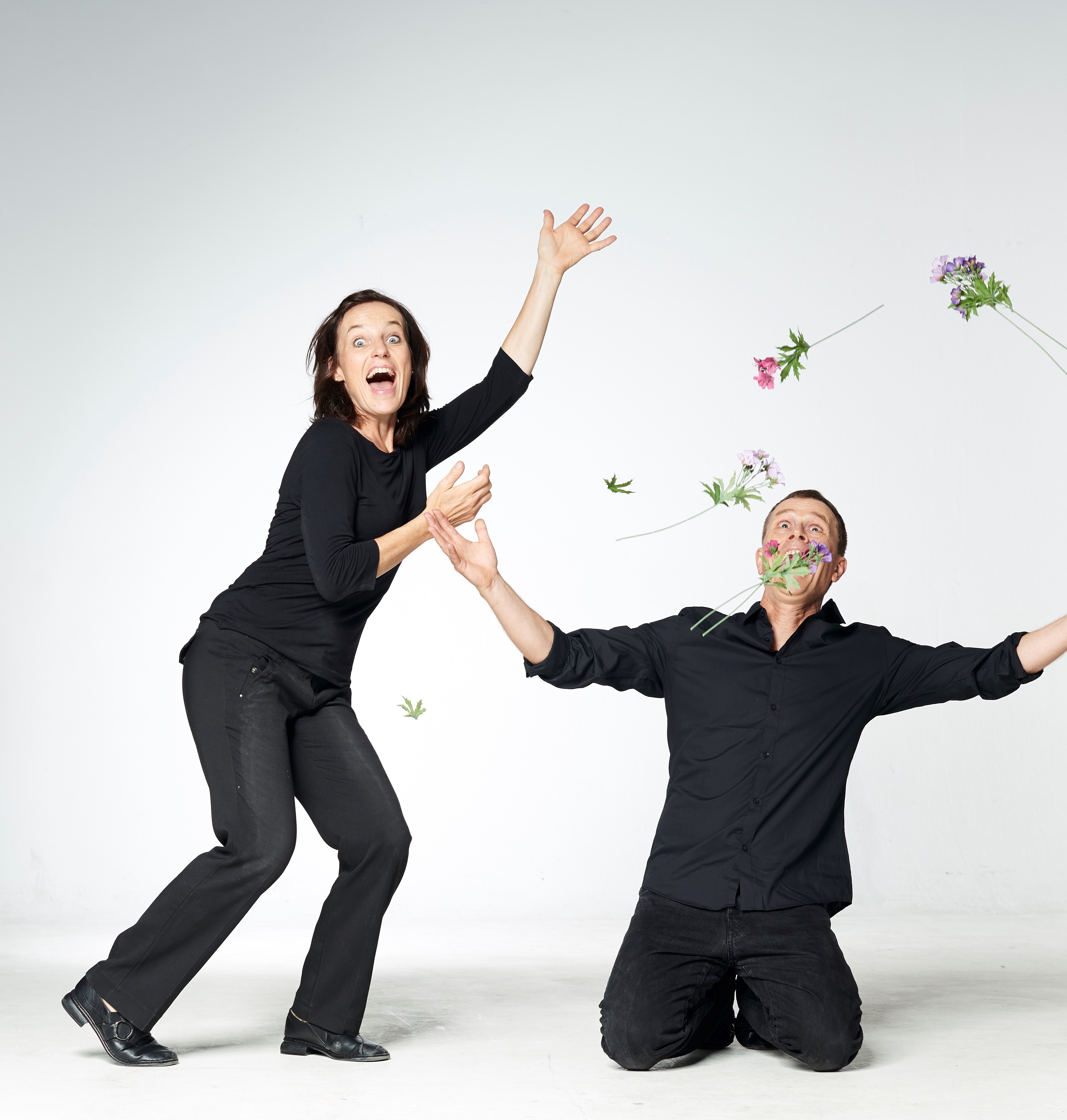 Die „Stupid Lovers präsentieren Improvisations-Theater auf höchstem Niveau, immer getreu ihrem Motto: „Bereit sein ist Alles!“.