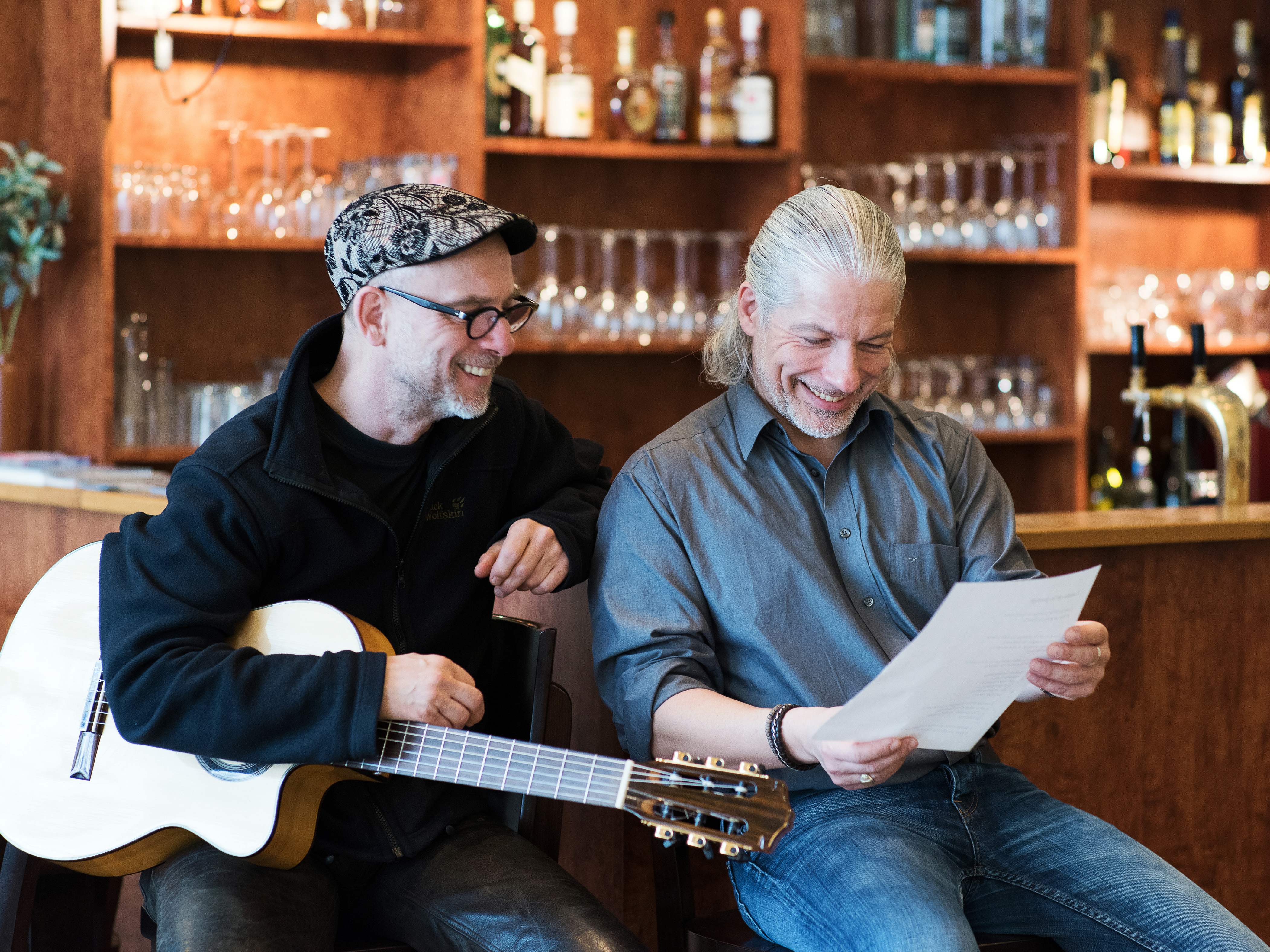 Fessler & Mädler – das sind der ECHO-Jazz Preisträger Peter Fessler und von der Berliner Staatsoper der Bariton Ulf Dirk Mädler.