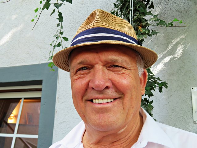 Unser sympathischer Chauffeur Leo Klassen | Foto: Brigitte Melder