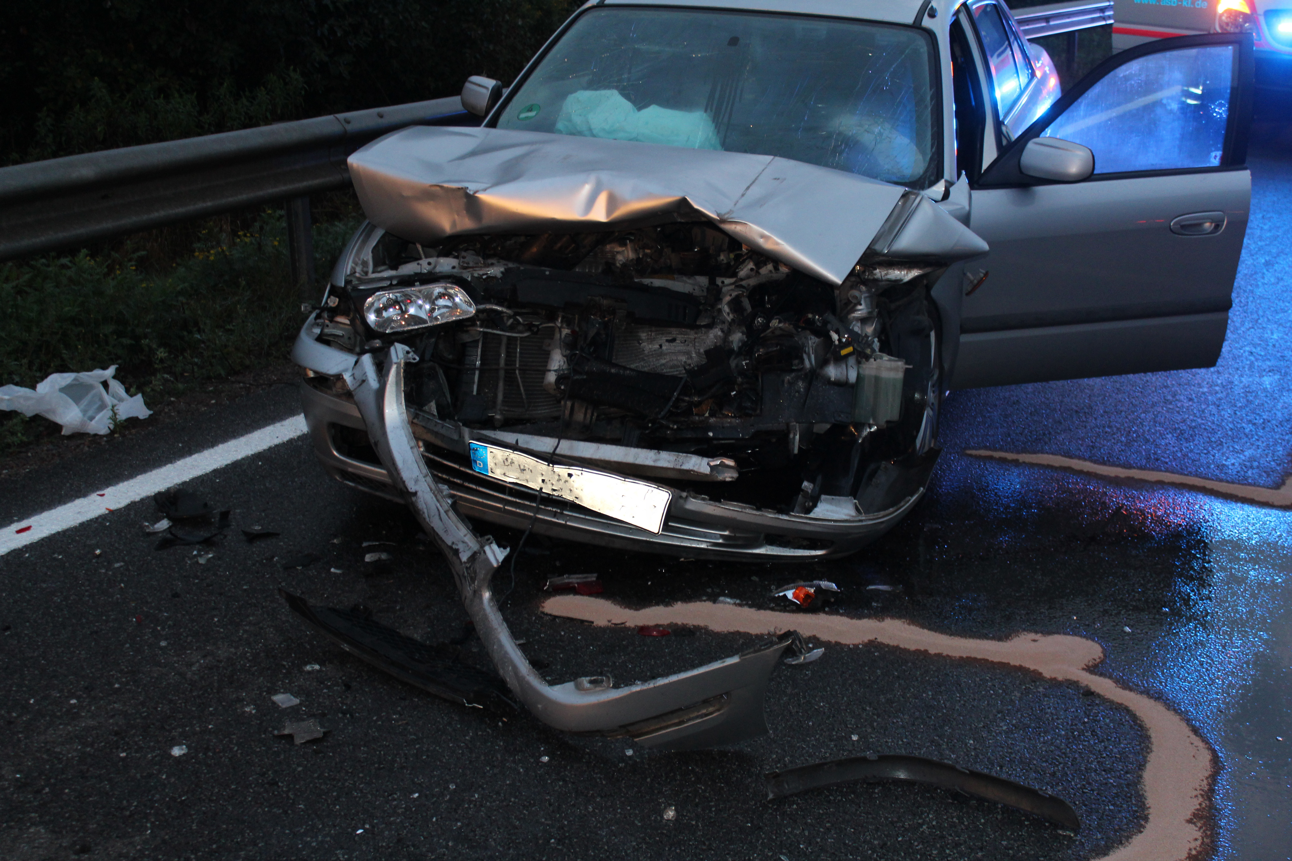 Unfallbeteiligter Mazda 626