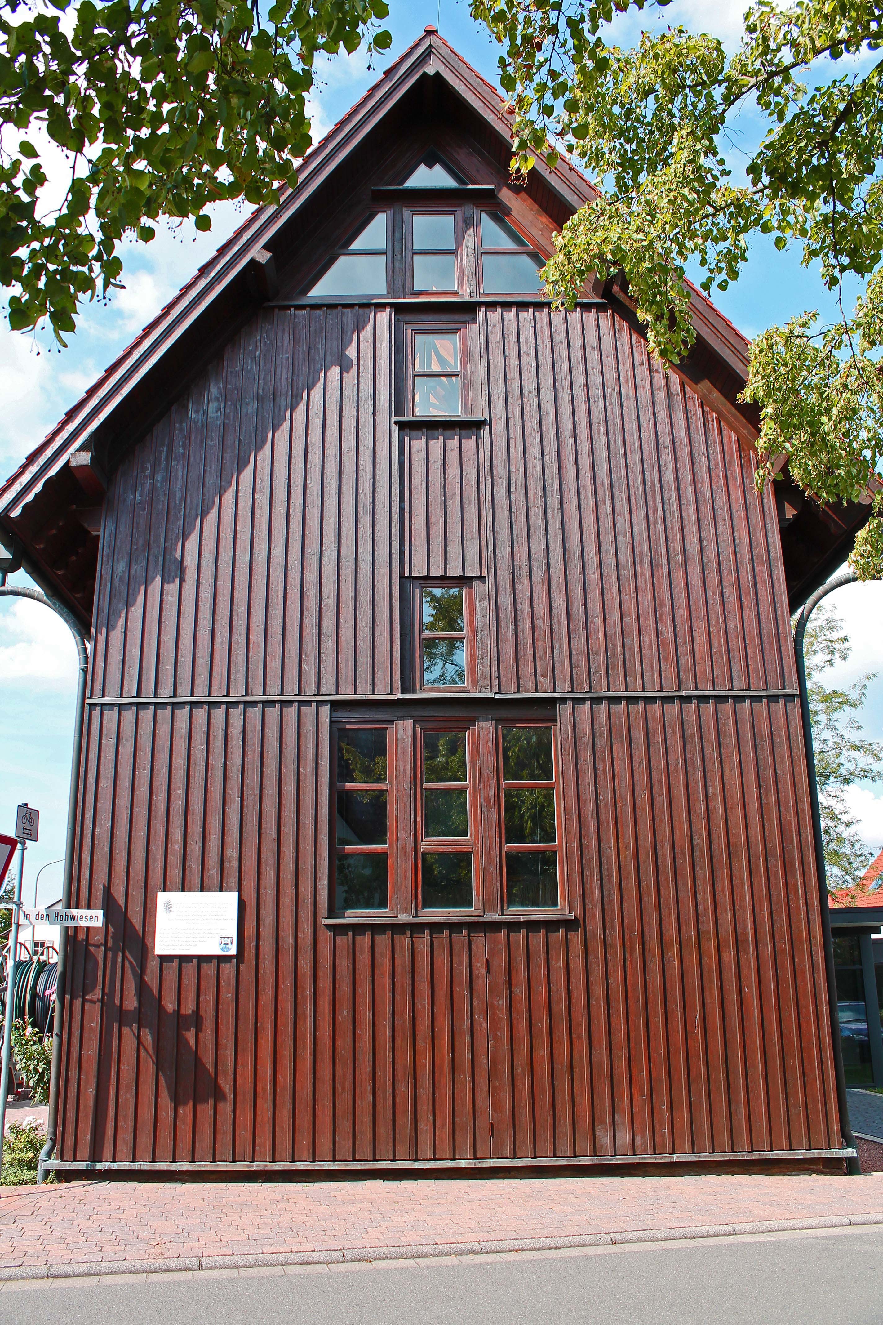 Historischer Tabakschuppen in Harthausen.