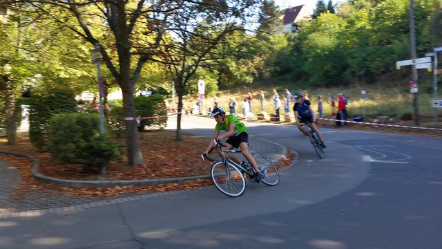 Rasant ging es auf dem Rad beim siebten Rockie-Man-Triathlon zu | Foto: ps
