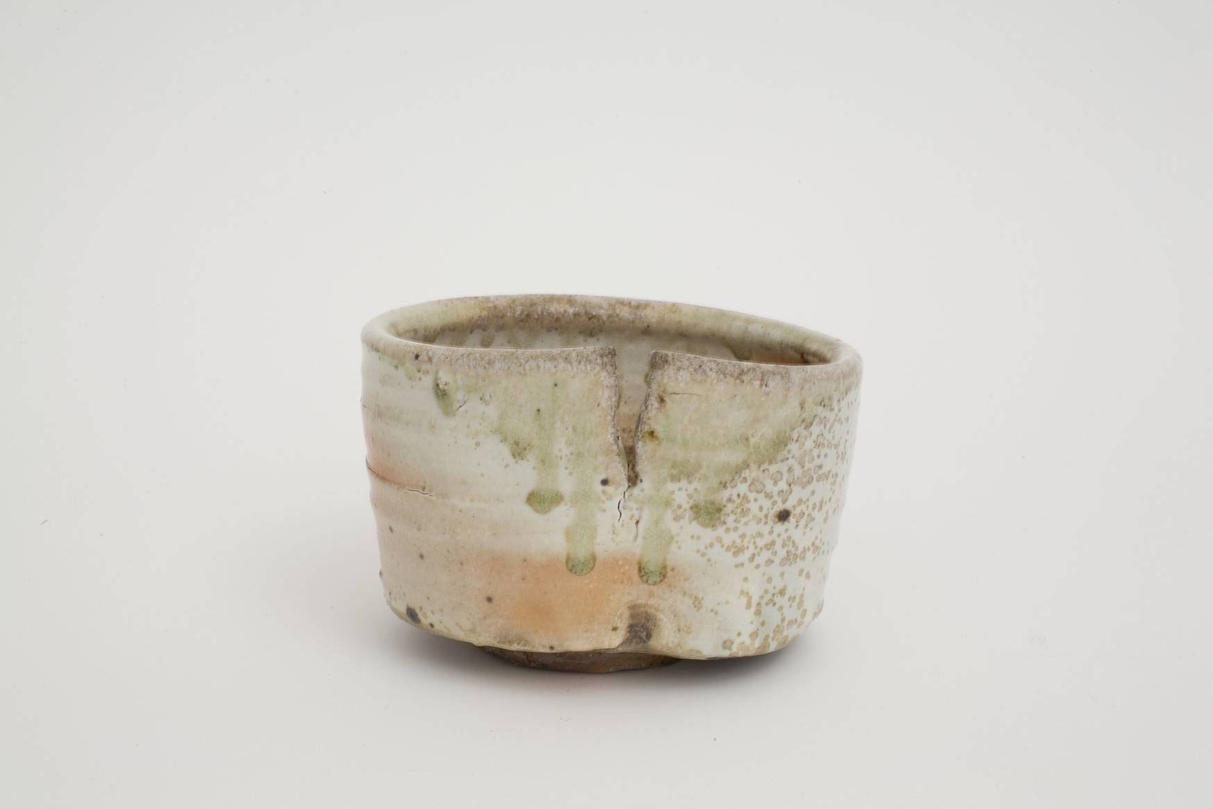 Ton mit Ascheglasur: Phil Sims„ „Tea Bowl“ von 2006 Foto: PS