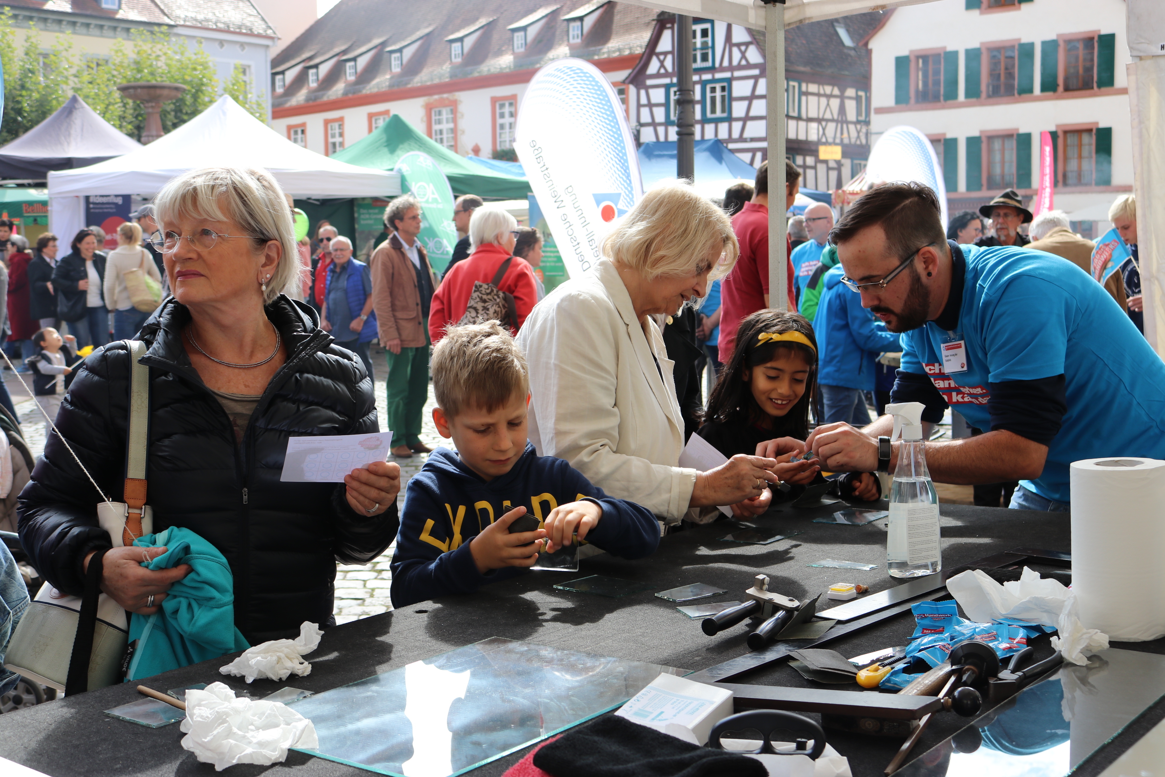 Direkter Kontakt zu Handwerkern beim „Tag des Handwerks“ Foto: ps