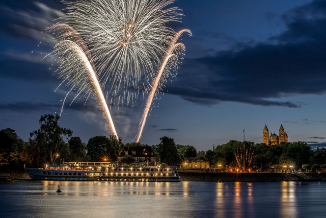 Feuerwerk am Speyrer Dom