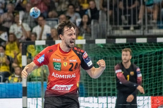 Rhein-Neckar Löwen siegen mit 35:34 gegen FC Barcelona | Foto: Paul Needham