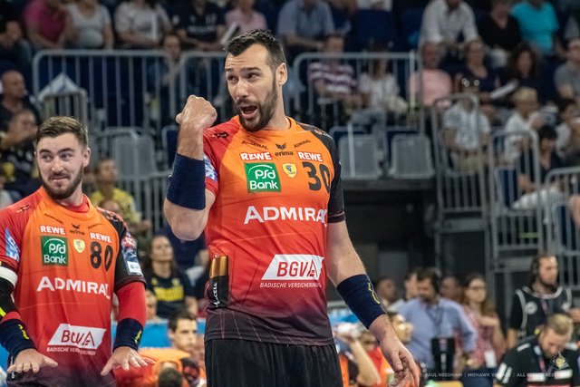 Rhein-Neckar Löwen siegen mit 35:34 gegen FC Barcelona | Foto: Paul Needham