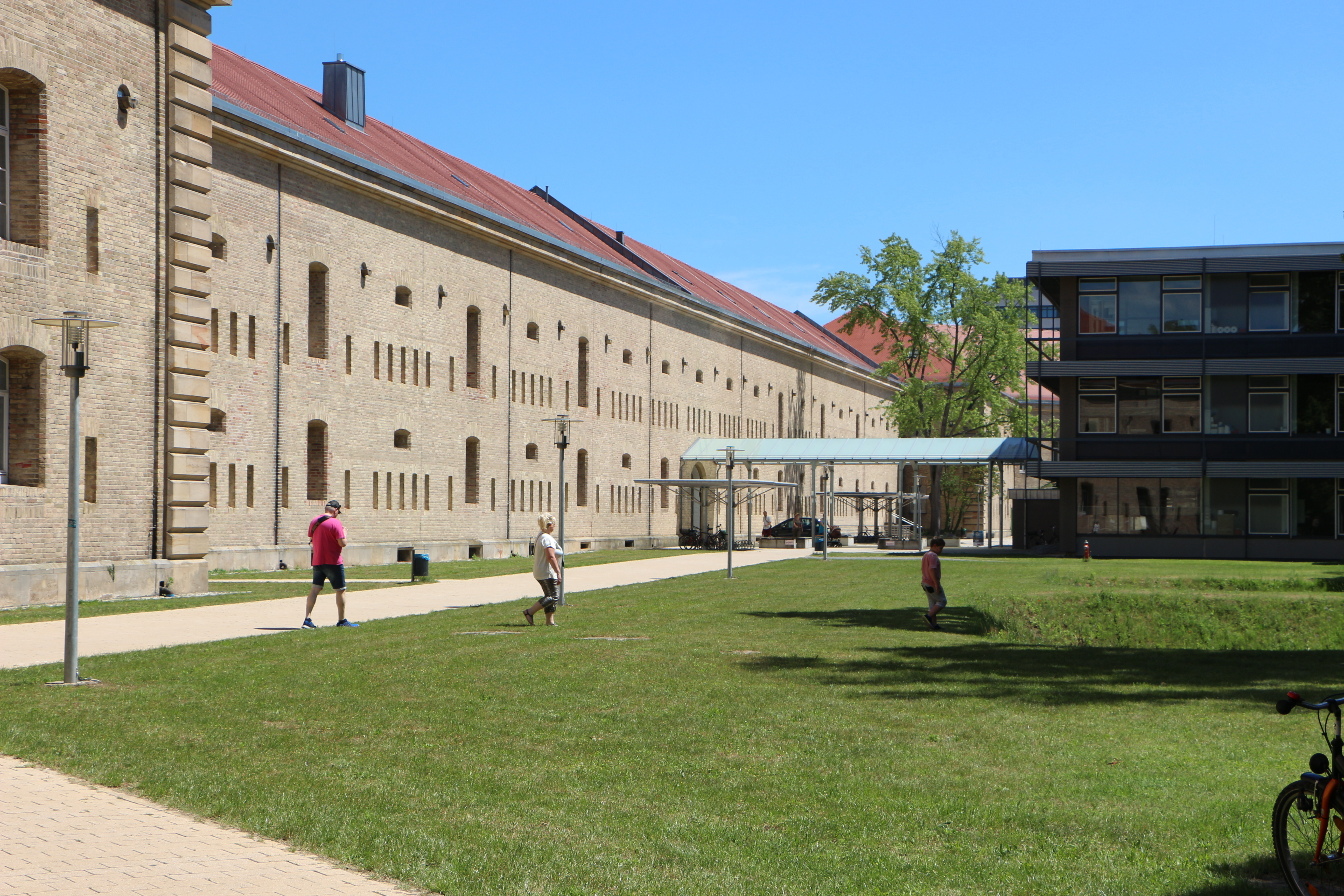 Am FTSK Germersheim, einer Außenstelle der Universität Mainz, werden Dolmetscher ausgebildet.