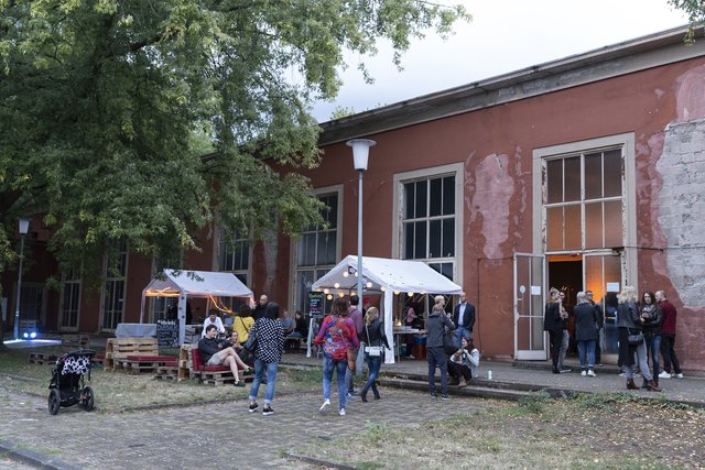 Catering vor der Pfaffkantine | Foto: Jens Vollmer