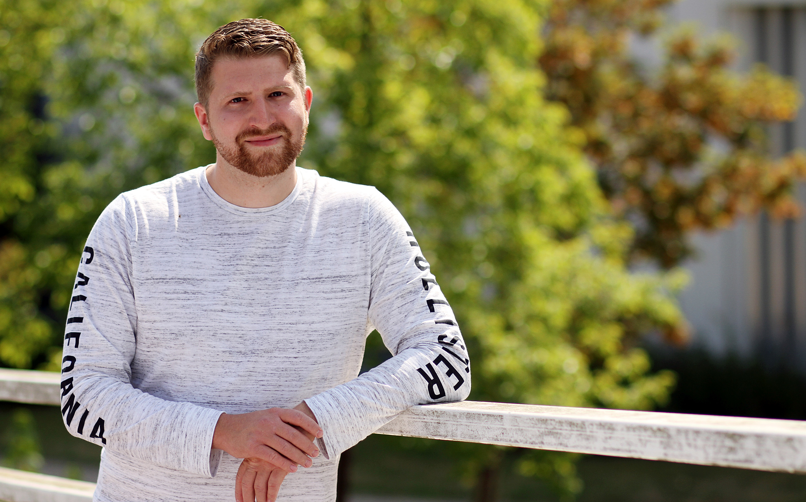 Absolvent Maximilian Wilhelm hat sich in seiner Diplomarbeit mit Elektro-motoren beschäftigt Foto: TUK/Koziel