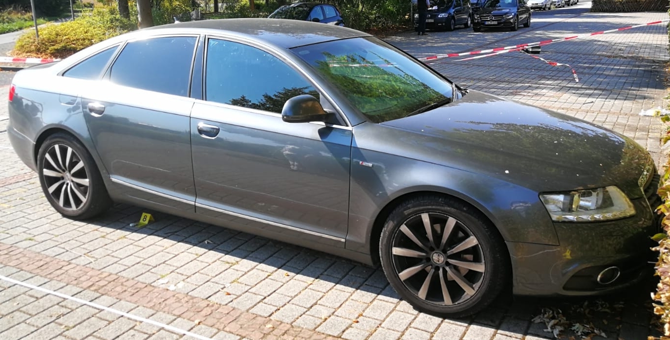 grauer Audi A6 des Verbrechensopfers
