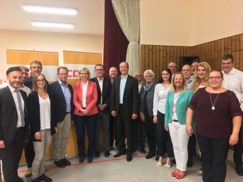 Hat vollen Rückhalt als CDU-Kreisvorsitzender: Markus Wolf (Mitte). Foto: privat