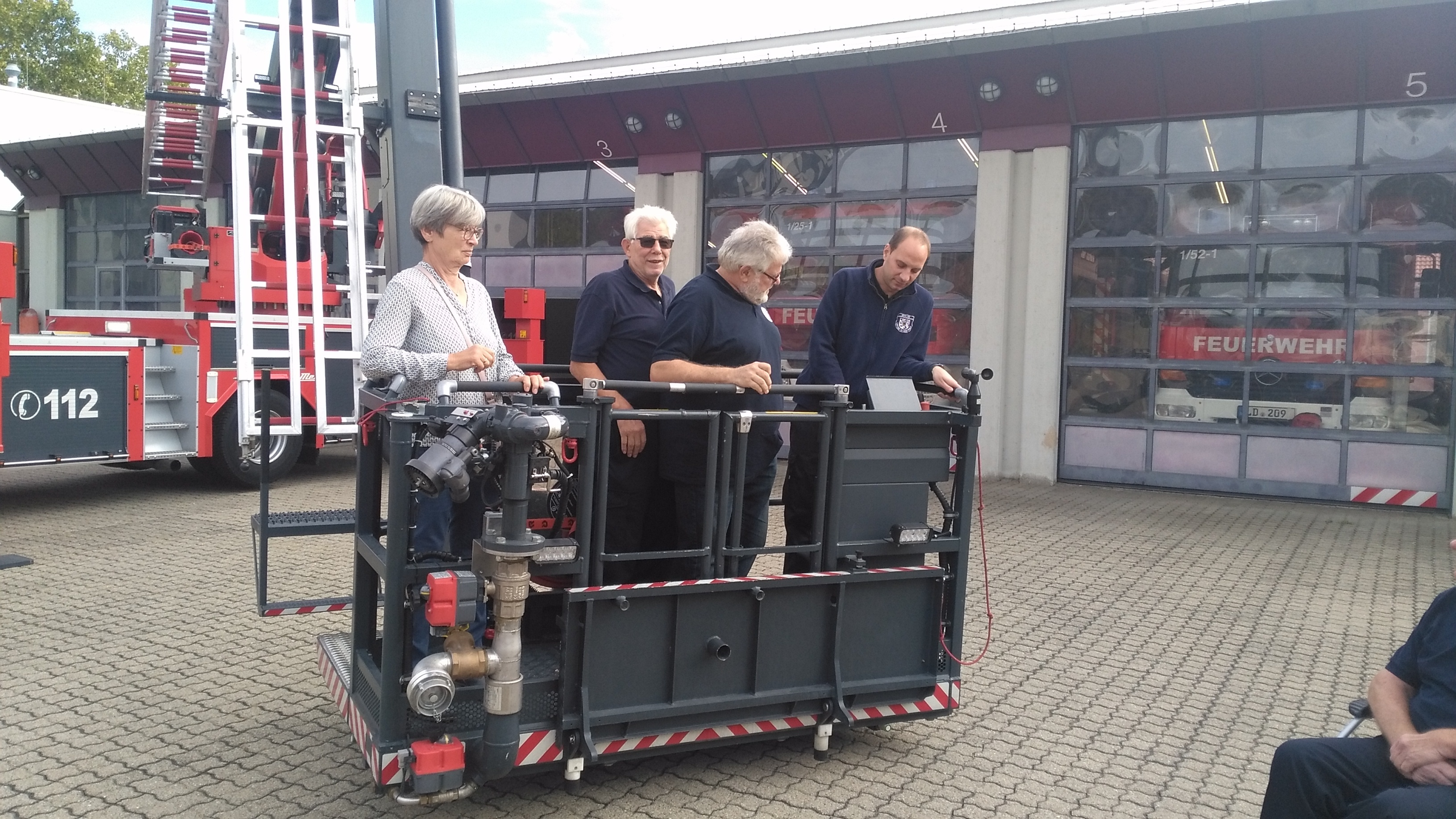 Links: Irmtraut Zimdahl Rechts: Timo Vogt