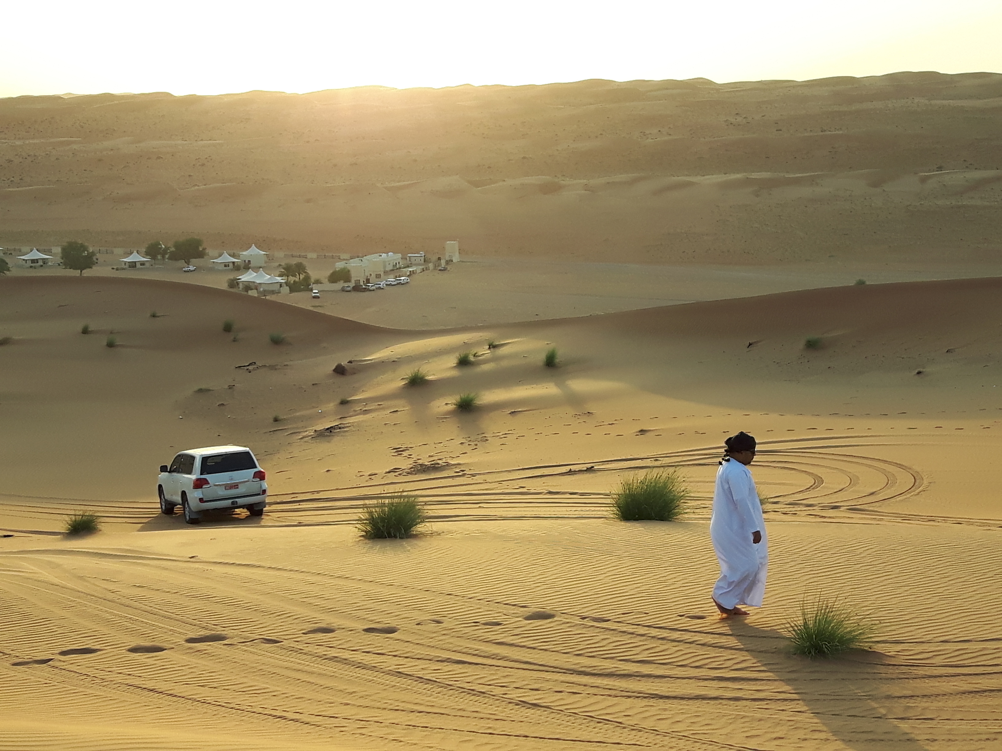 Camp, mitten im Oman - der Abend neigt sich dem Ende zu