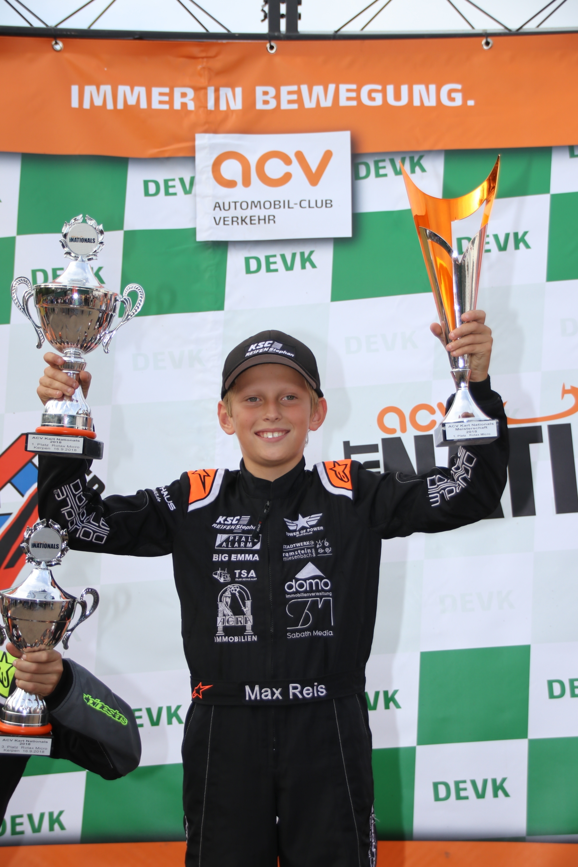 Max Reis holt sich den Meistertitel Foto: Kartfoto