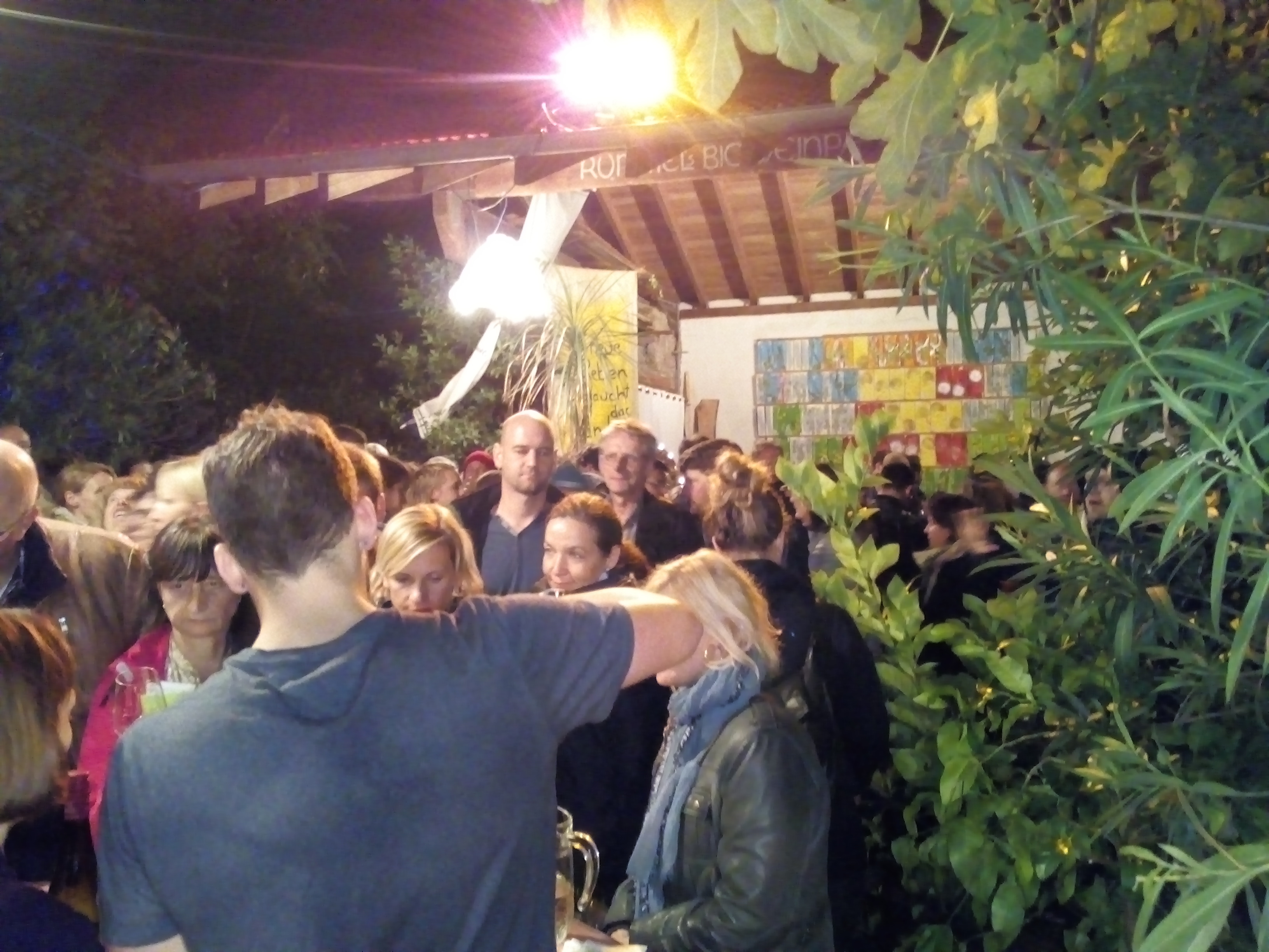 Im Ausschank gibt’s während der Nacht der offenen Keller eine Menge zu tun.