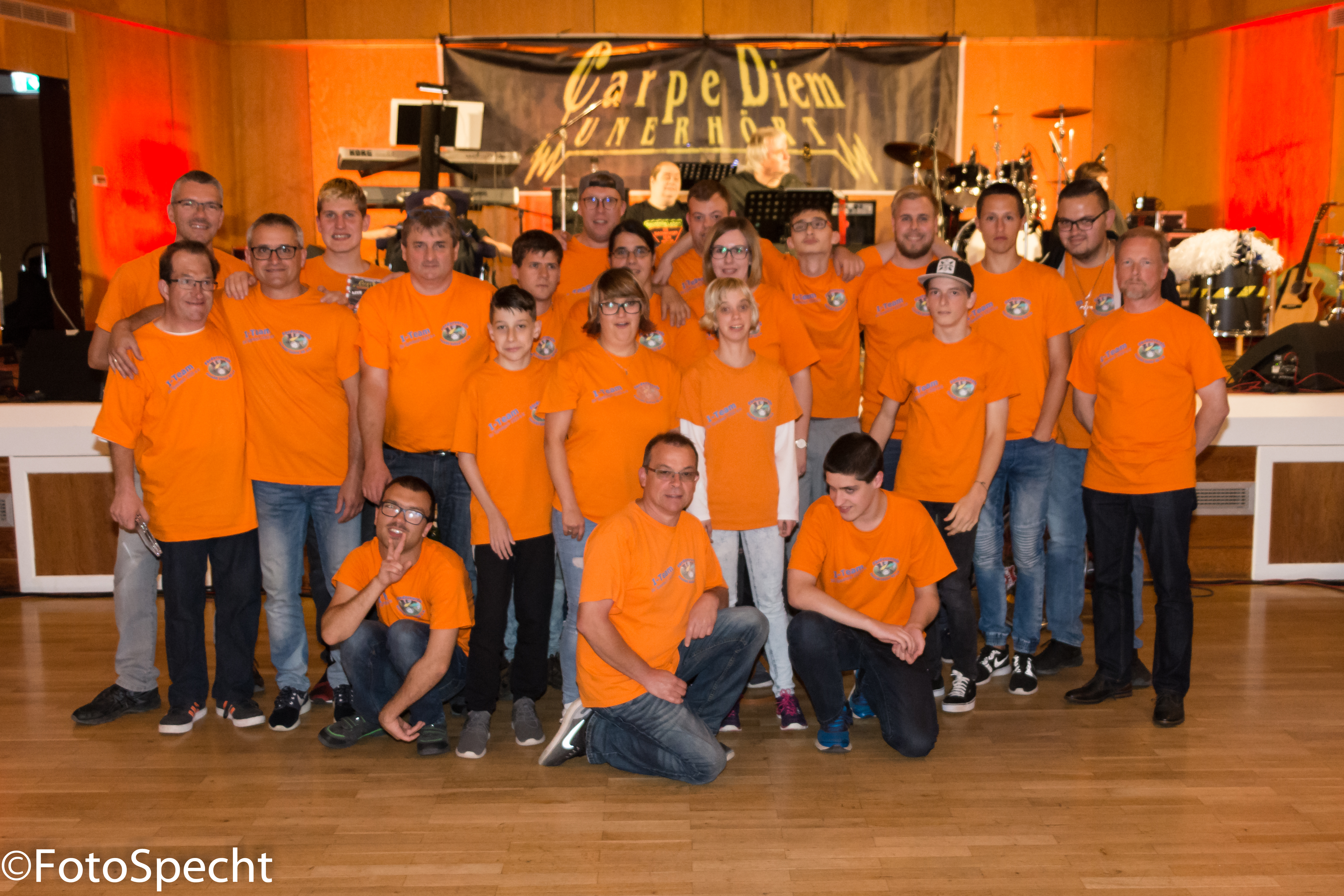 Das Inklusionsteam des SV Spesbach. Vorne in der Mitte Frederic Nageldinger der Gründer des Teams.