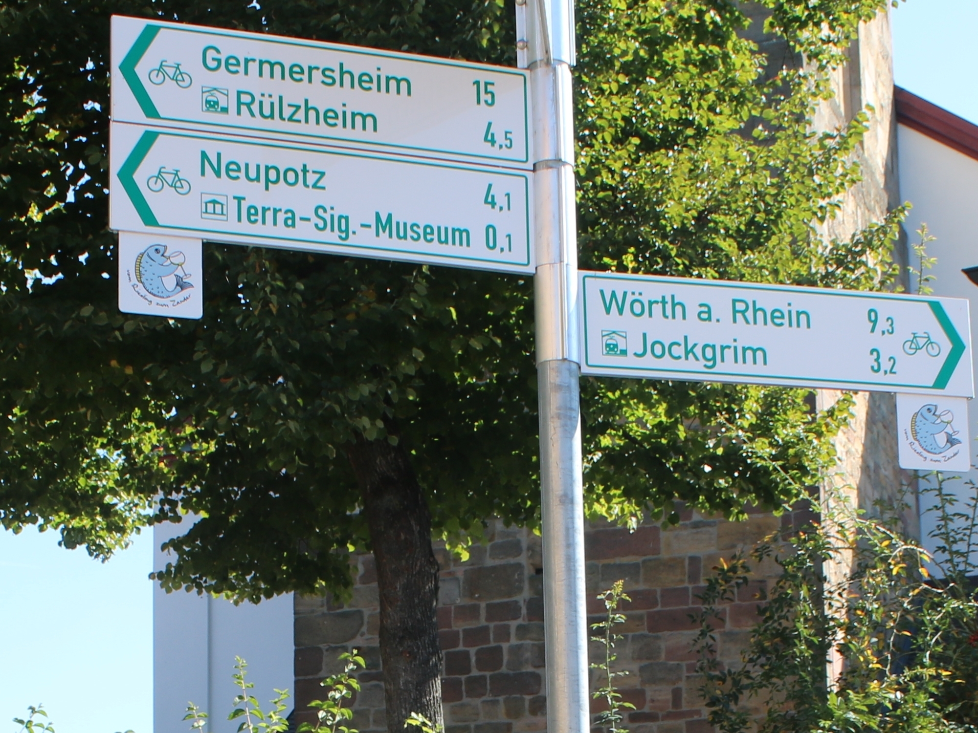 Jetzt weiß jeder, wo er lang fahren muss.