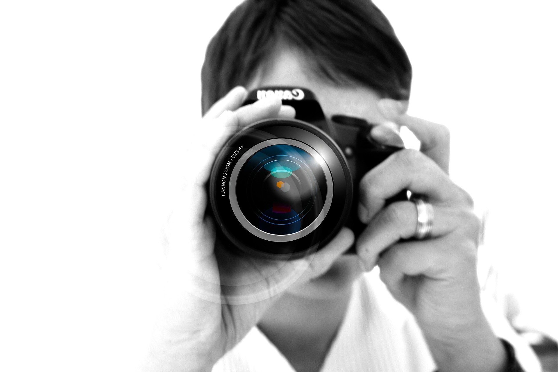 Wie fotografiere ich mit einer Digitalcamera? Diese und andere Fragen werden im Fotokurs beantwortet.