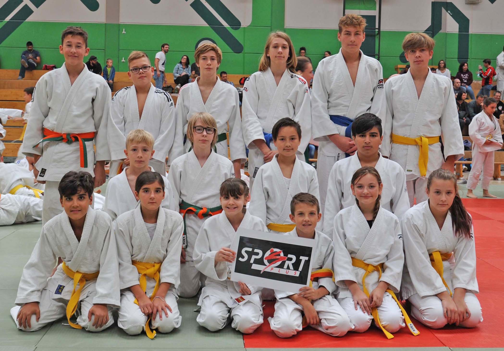 Folgende Judoka aus Kusel und Landstuhl haben teilgenommen: Jakob Blasko, Ben Kreutz, Brandon Frantz, Sven Schramm, Lara Kappler, Louis Adler, Melvin Faff, Hadi Fakhreddine, Najwa Fakhreddine, Nils Distler, Nils Königstein, Anders Manuel, Seymur Qaydarov, Sophie Lewandowski, Johanna Traub, Marcel Stolz Foto: PS