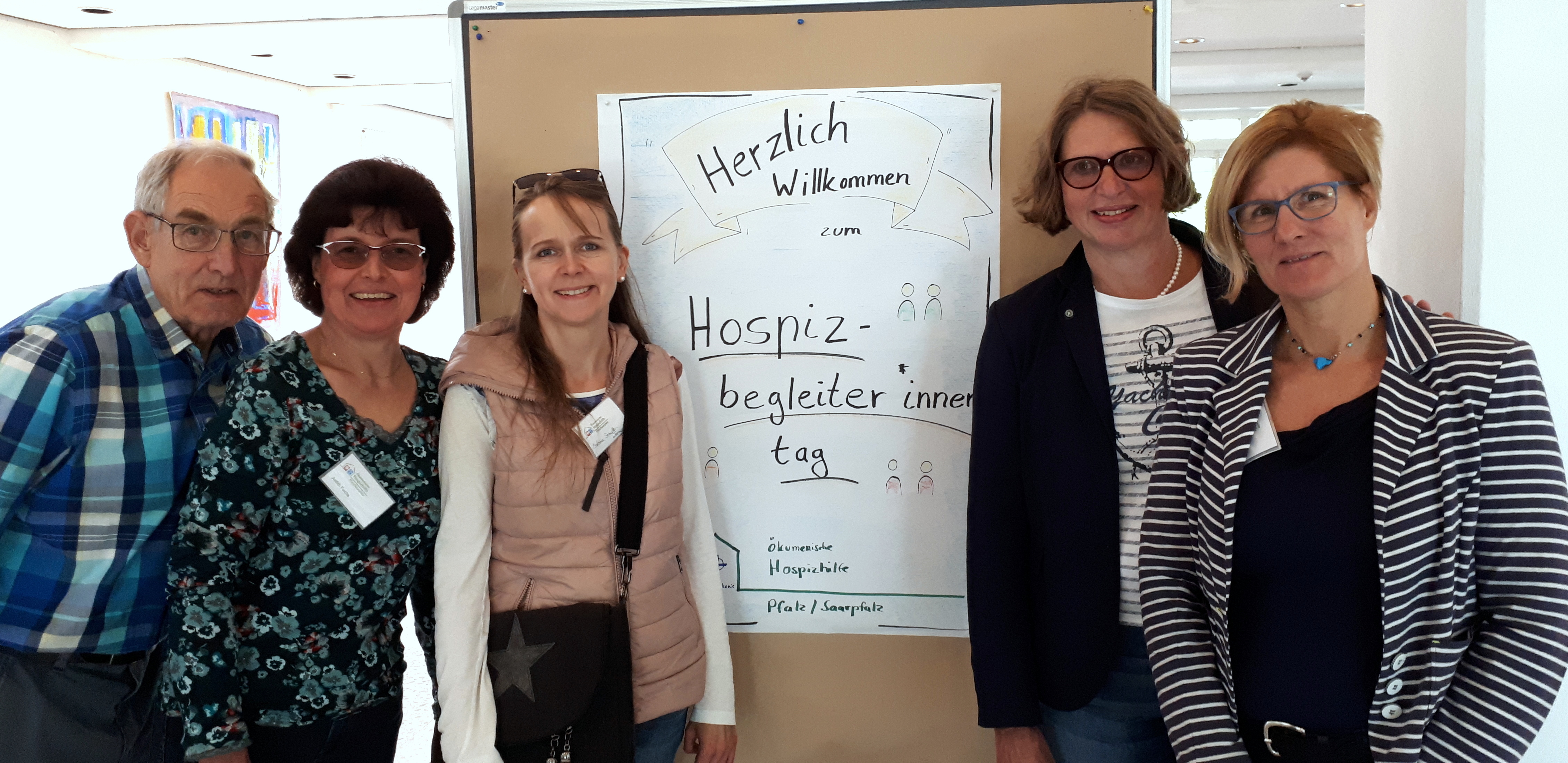 5 von 110 Ehrenamtlichen beim HospizbegleiterInnentag in Ludwigshafen:
Eberhard Mittnacht, Judith Fuchs, Sabine Stauffer-Werner, Christine Christmann, Martina Finking.