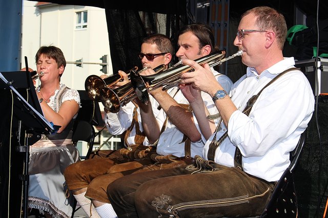 Die Otterstädter Musikanten auf der RPR1-Bühne. | Foto: Pacher