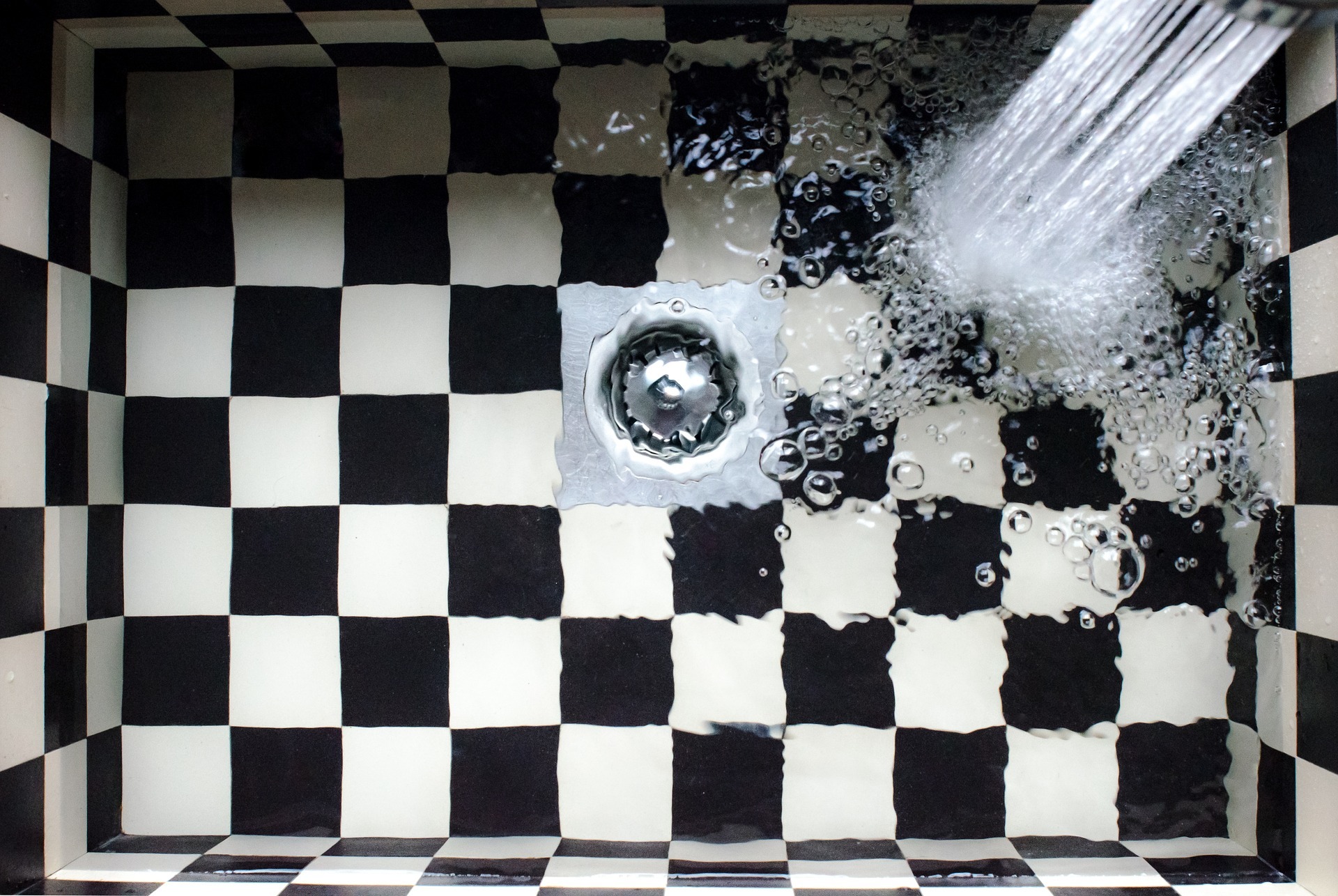 Klares, weiches Wasser ist der Wunsch viele Bürger in der Verbandsgemeinde Lingenfeld. Der Zweckverband lädt nun zu einer Infoveranstaltung ein.