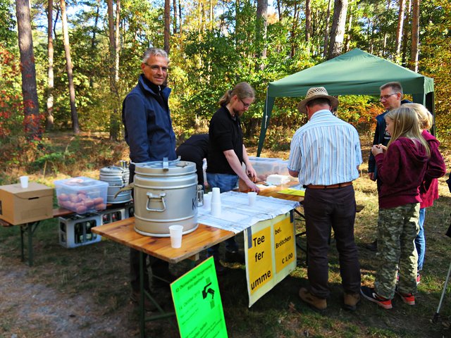Kleine Verschnaufpause bei Tee | Foto: Brigitte Melder