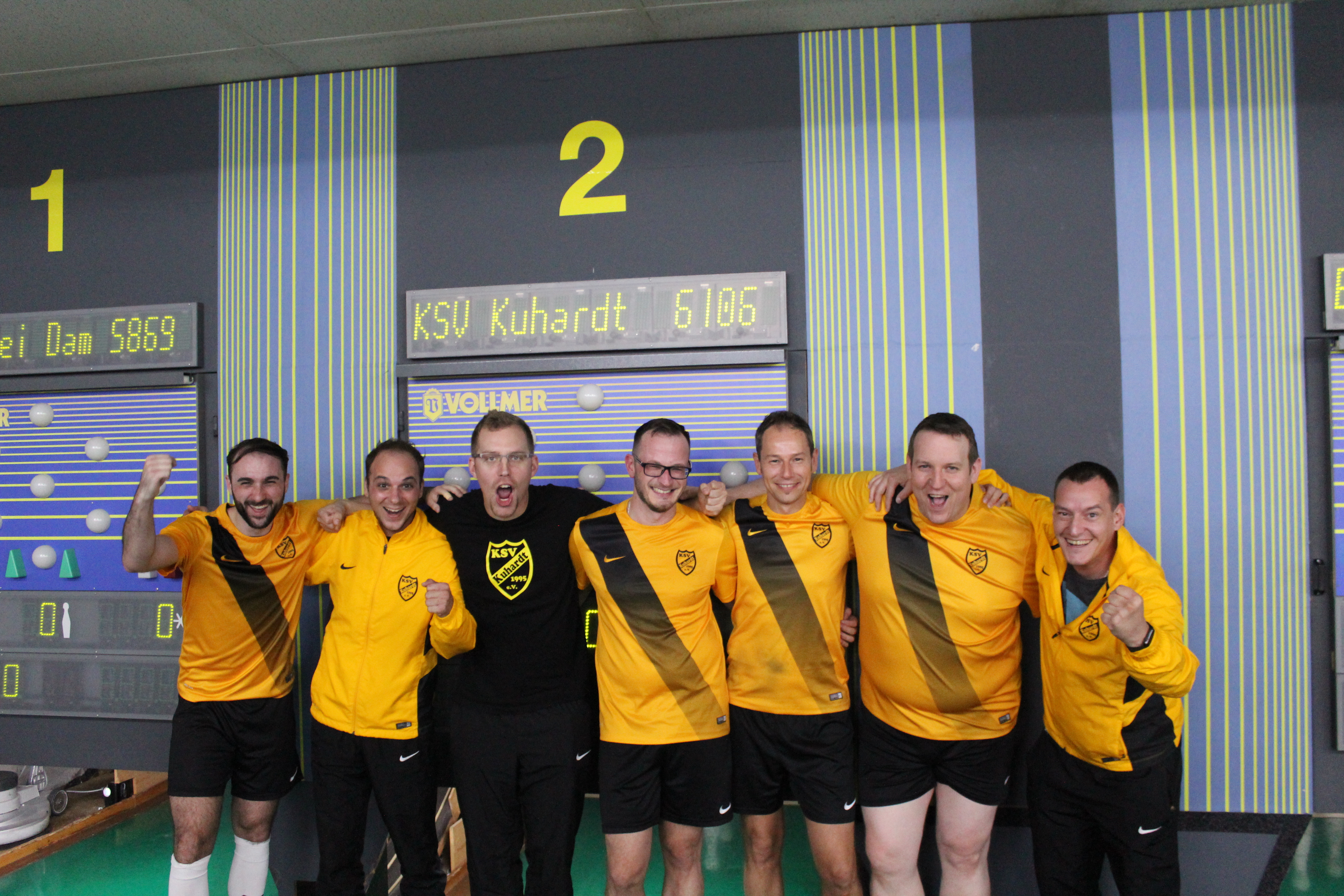 So sehen Sieger aus: Die Herren vom KSV Kuhardt.