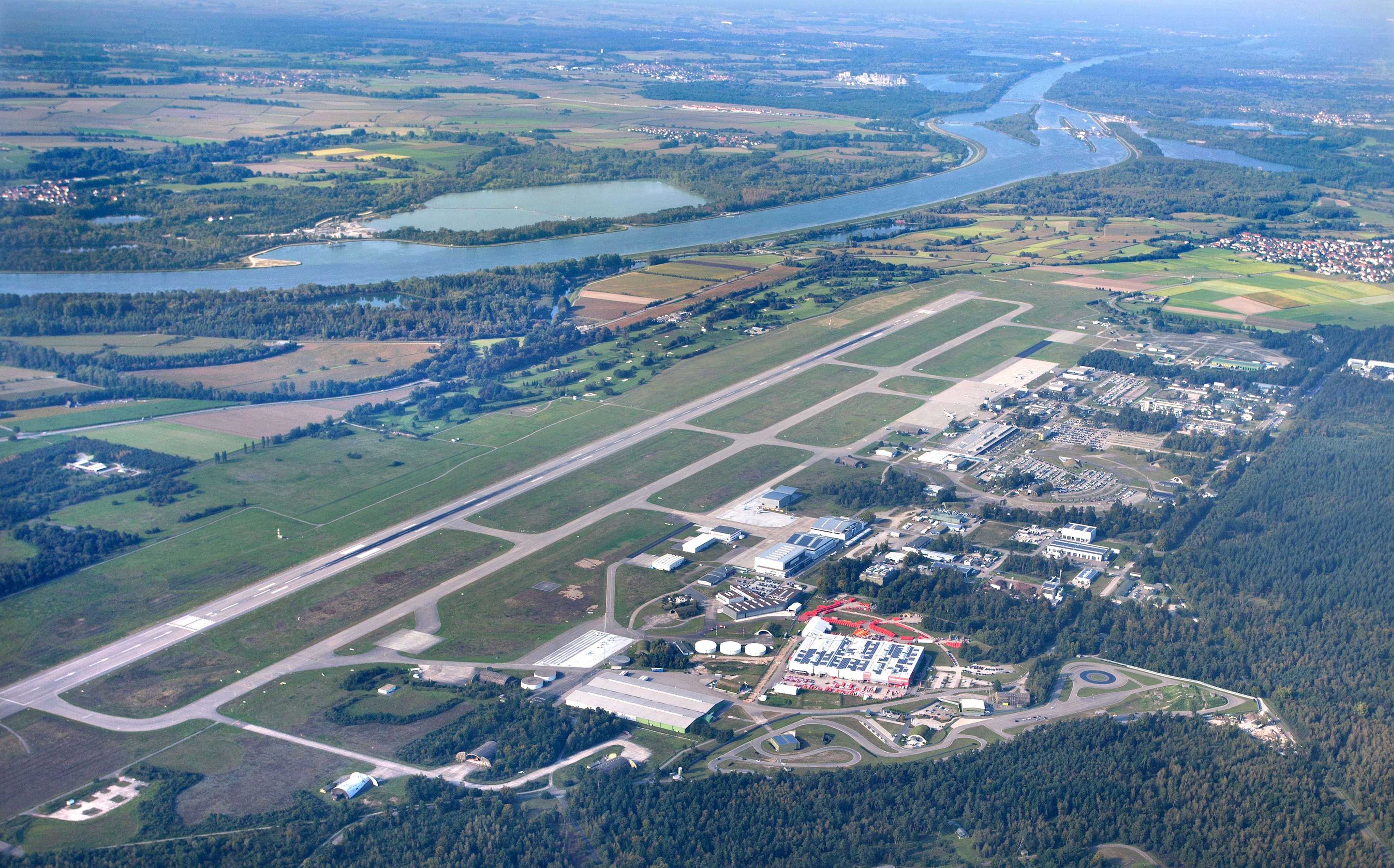Baden-Airpark von Süden