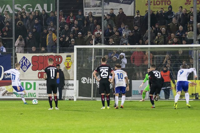Elfmeter für Pirmasens | Foto: Jens Vollmer