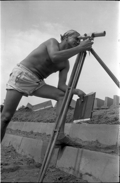 Bau der Tribüne im Wildparkstadion
 | Foto: Stadtarchiv Karlsruhe 8/BA Schlesiger A3/31/7/39