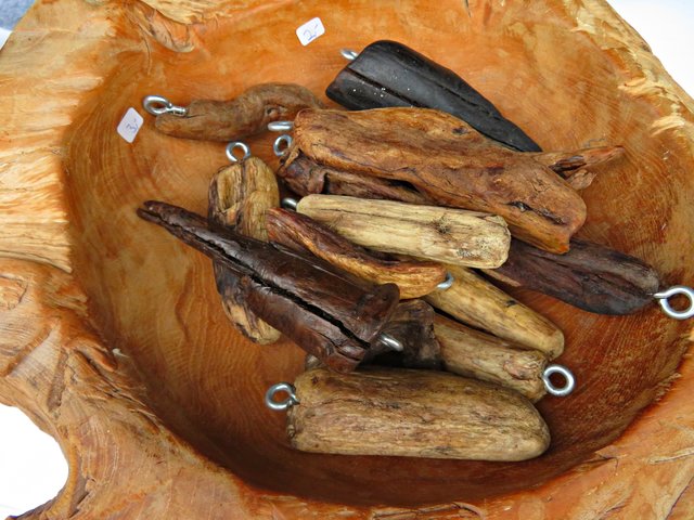 Schlüsselanhänger aus Holz | Foto: Brigitte Melder