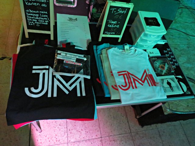 Merchandising-Stand | Foto: Brigitte Melder