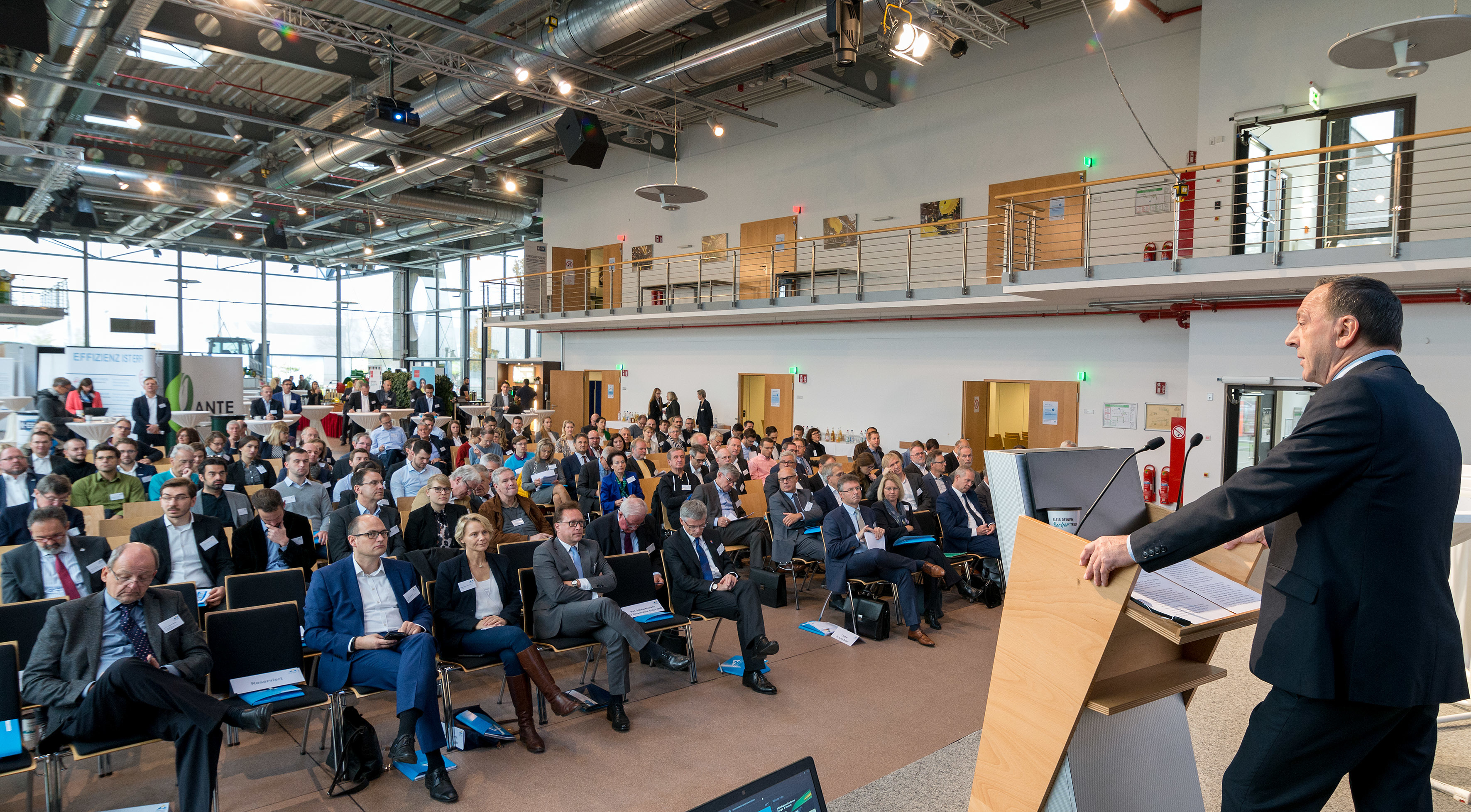 250 Vertreter aus Wirtschaft, Wissenschaft und Verwaltung in der Metropolregion nahmen vergangene Woche an der 8. Regionalkonferenz „Energie und Umwelt“ in Mannheim teil. Foto: MRN GmbH/Schwerdt