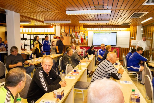 Die Kegelbahnen in der Frankenhalle in Neustadt waren gut besucht